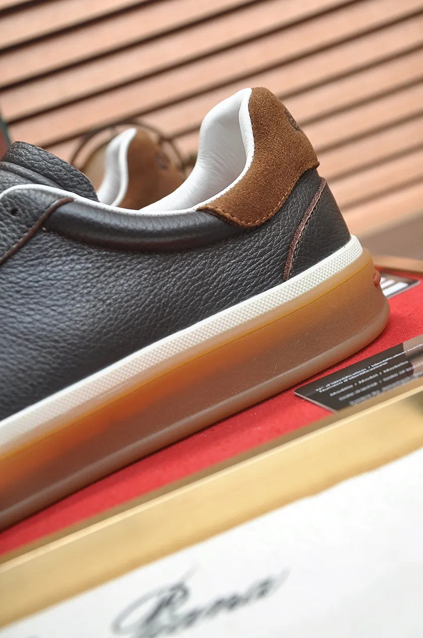 Men's men's shoes 💰540💶【𝐥𝐨𝐫𝐨 𝐏𝐢𝐚𝐧𝐚】lp classic loafers, an Italian treasure brand, the only brand that can match Hermès! Only after wearing it do we realize that we cannot let down our feet. The upper is imported cashmere, the lining of water-dyed cowhide ➕ the cowhide feet, the official original glass rubber outsole, and the pendant. Exclusive original packaging (tag ➕ brand paper ➕ outer box ➕ hand bag) code number: 38-45
